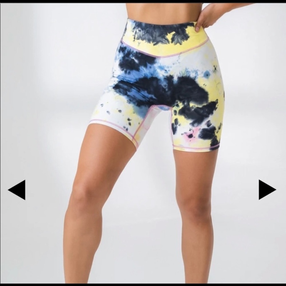 Balance Athletica Cloud Biker Shorts - Thunderstorm